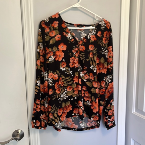 Ann Taylor Tops - Ann Taylor Floral Dress Top